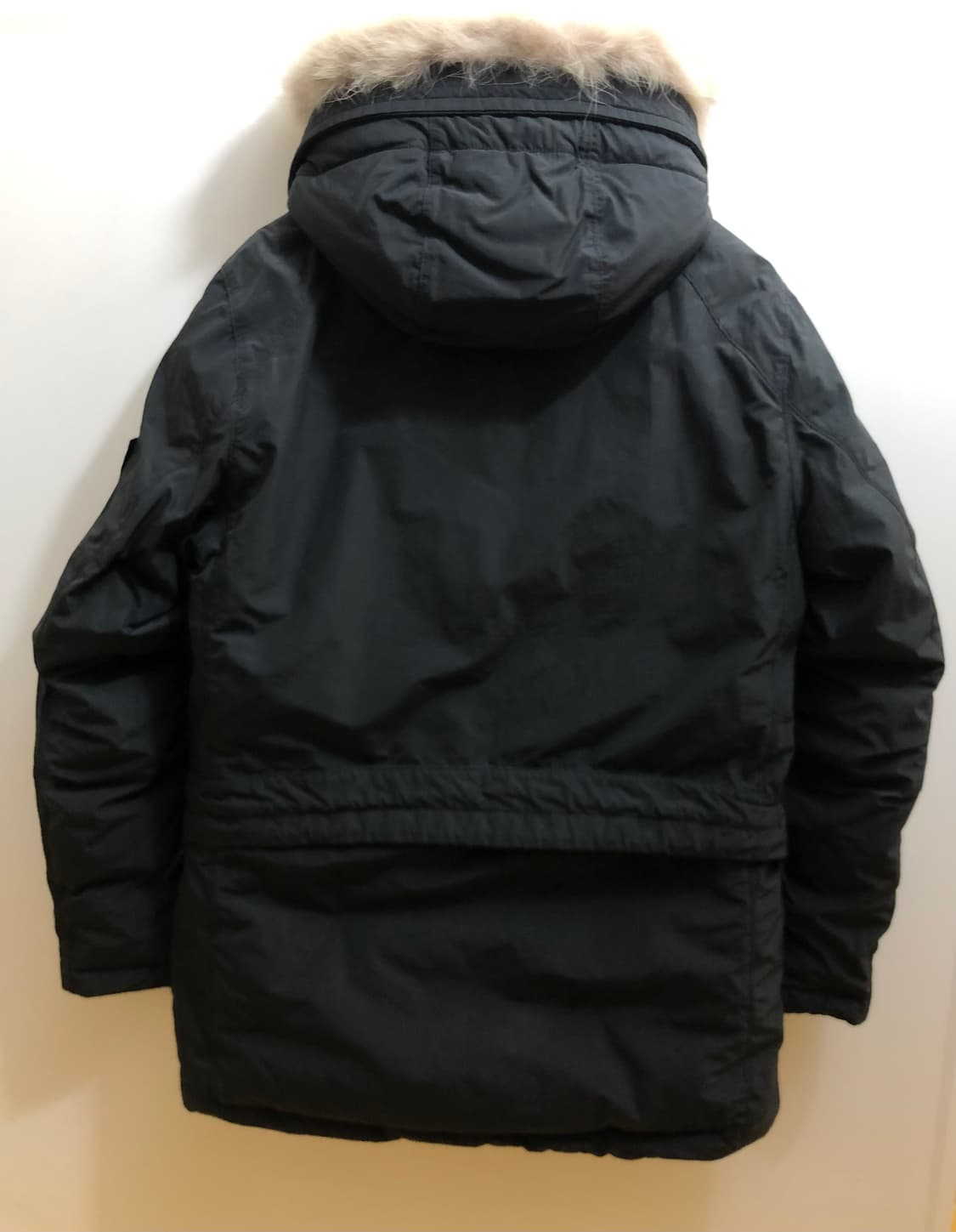 스톤아일랜드 코요테 퍼 덕다운 마이크로 랩스 롱패딩 블랙 상품이미지3