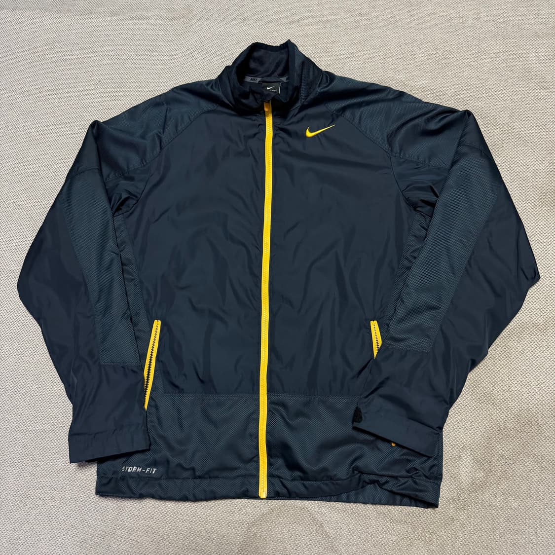 나이키 스톰핏 올드스쿨 바람막이 상품이미지1