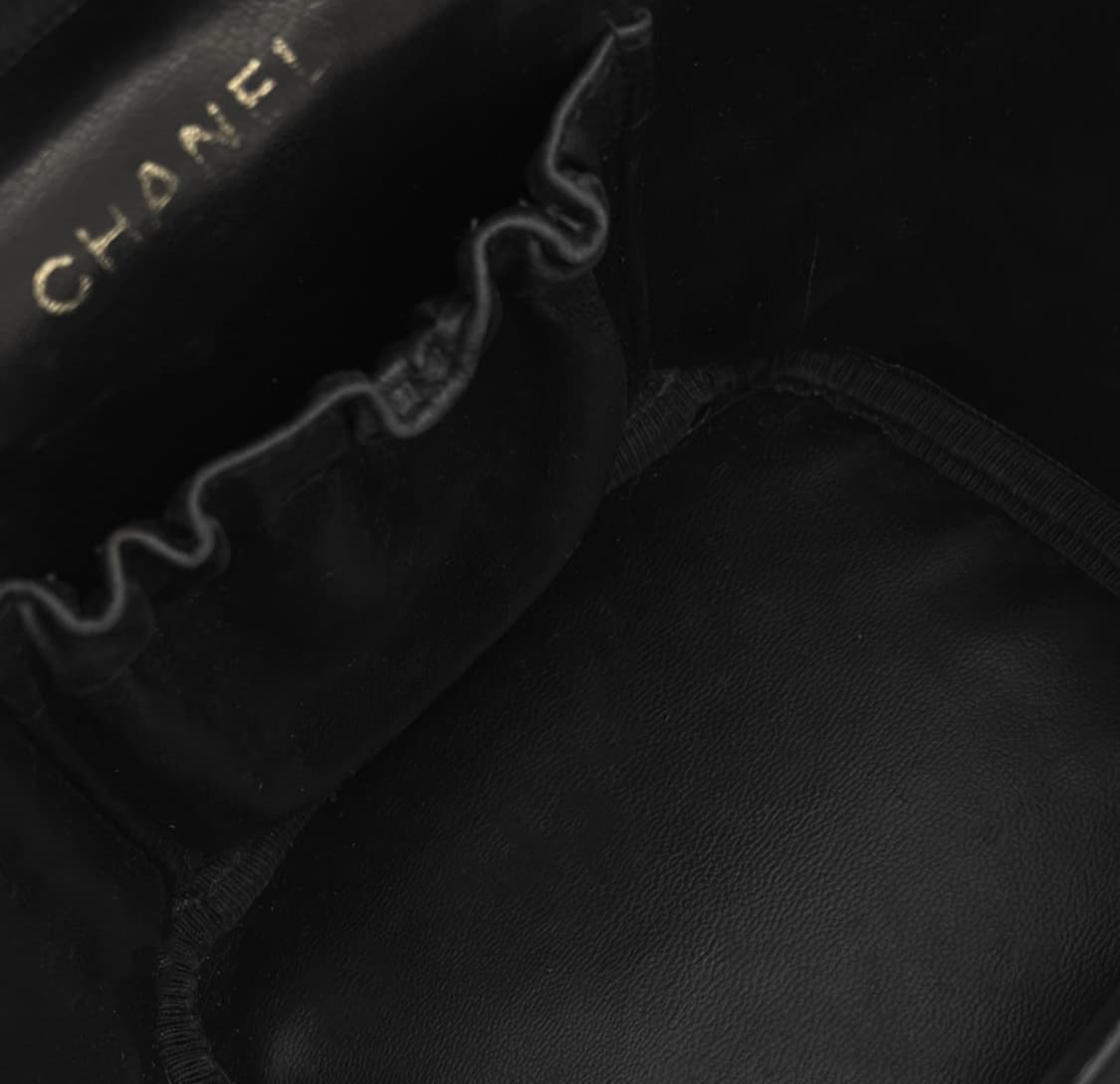 [OS] 샤넬 여성 CC로고 캐비어 탑핸들 코스매틱 파우치 베니티 핸드백 상품이미지9