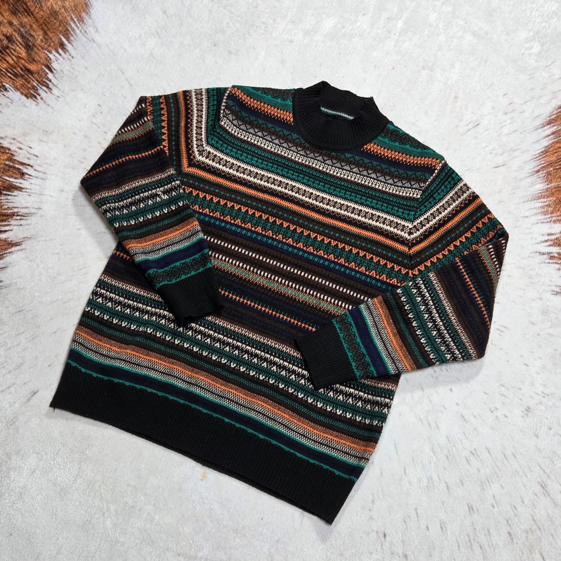 빈티지 오렌지 그린 에스닉 패턴 반폴라 니트 상품이미지1