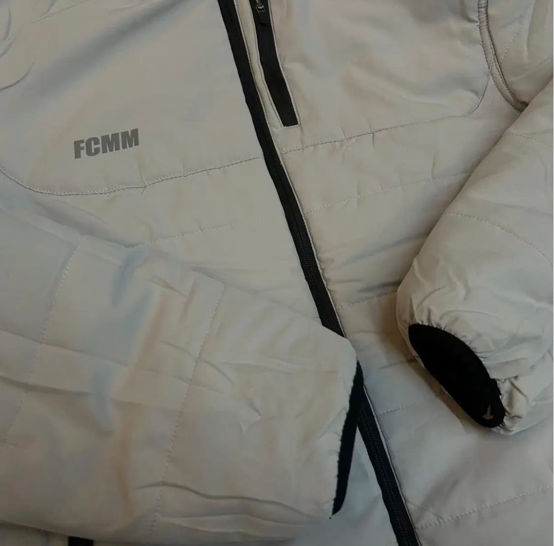 FCMM 리버시블 경량패딩 컬러블럭 그레이-그린 후드패딩자켓 상품이미지2