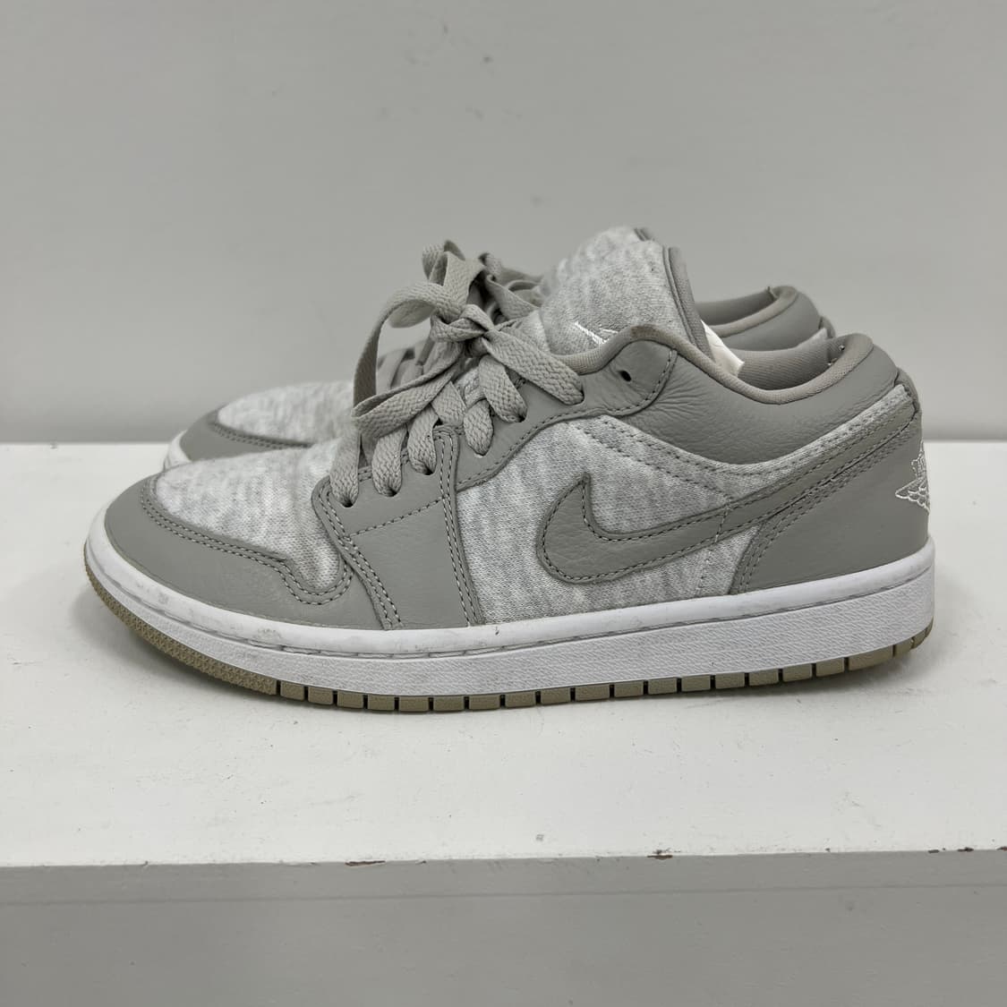 나이키 에어 조던 1 로우 SE 라이트 아이언 오어 스니커즈 235 상품이미지4