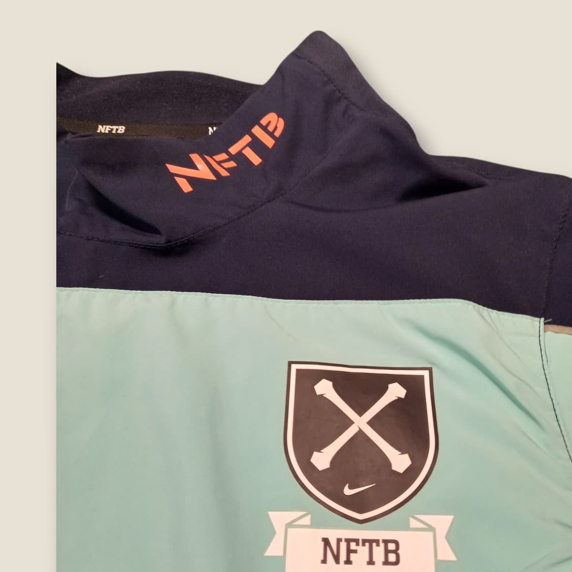 NFTB 나이키 트랙탑 상품이미지2