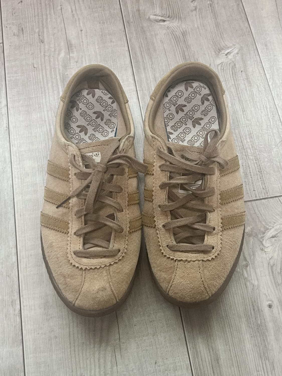 아디다스 토바코 팬톤 메사 상품이미지1