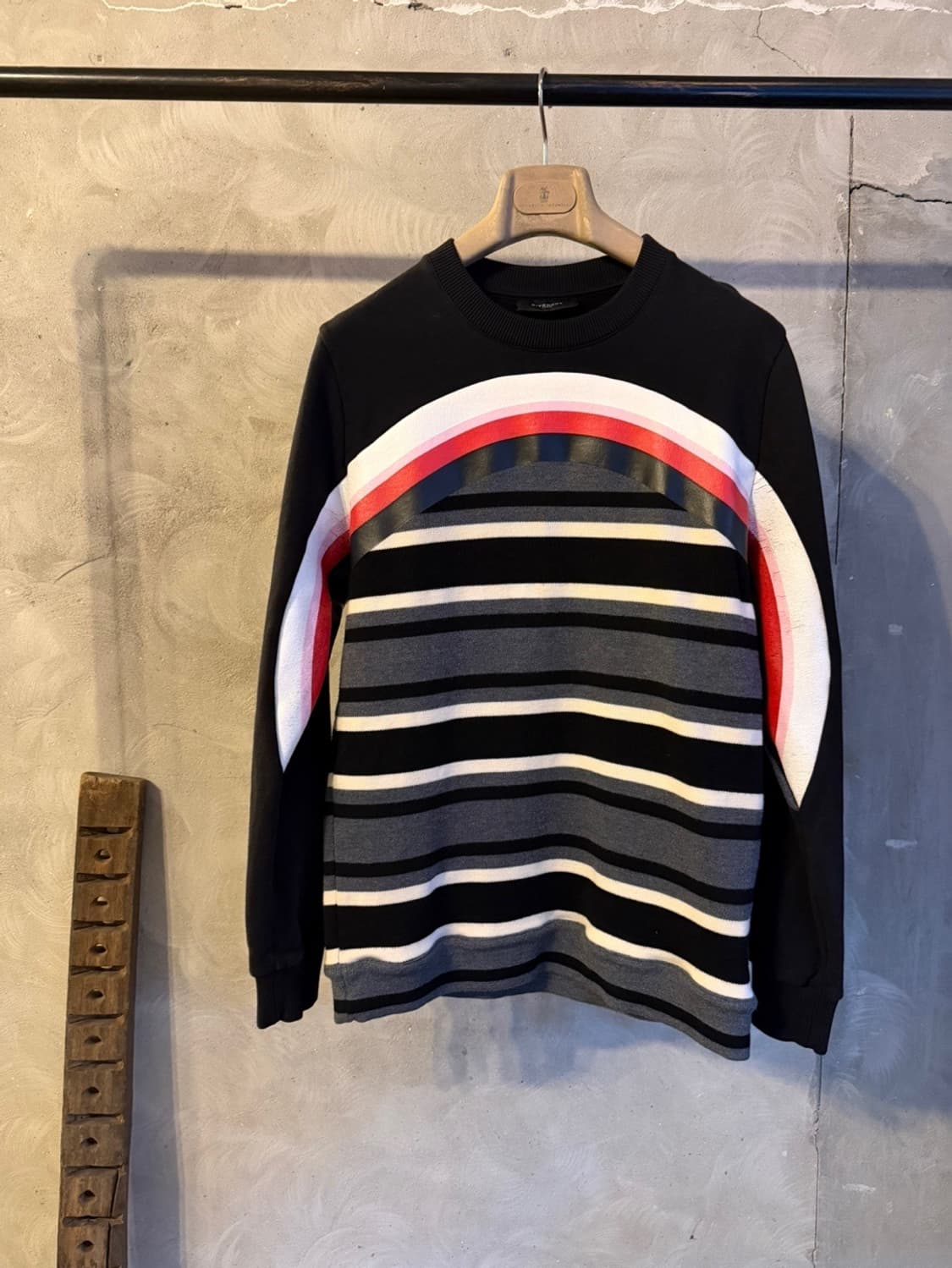 리카르도티시 지방시 맨투맨 여성55-66 상품이미지10