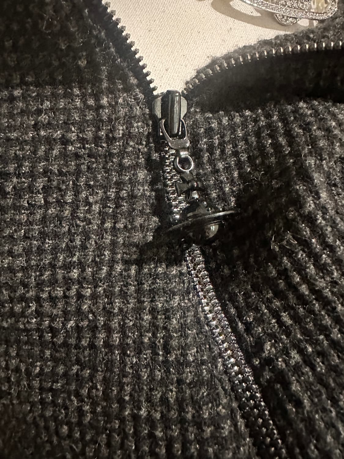 비비안웨스트우드 orb지퍼 비대칭 후드집업 상품이미지5