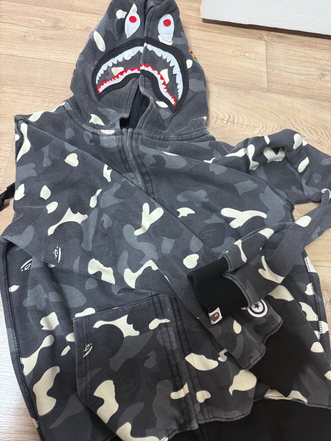 베이프 더블 샤크후드 야광 흑계 상품이미지2