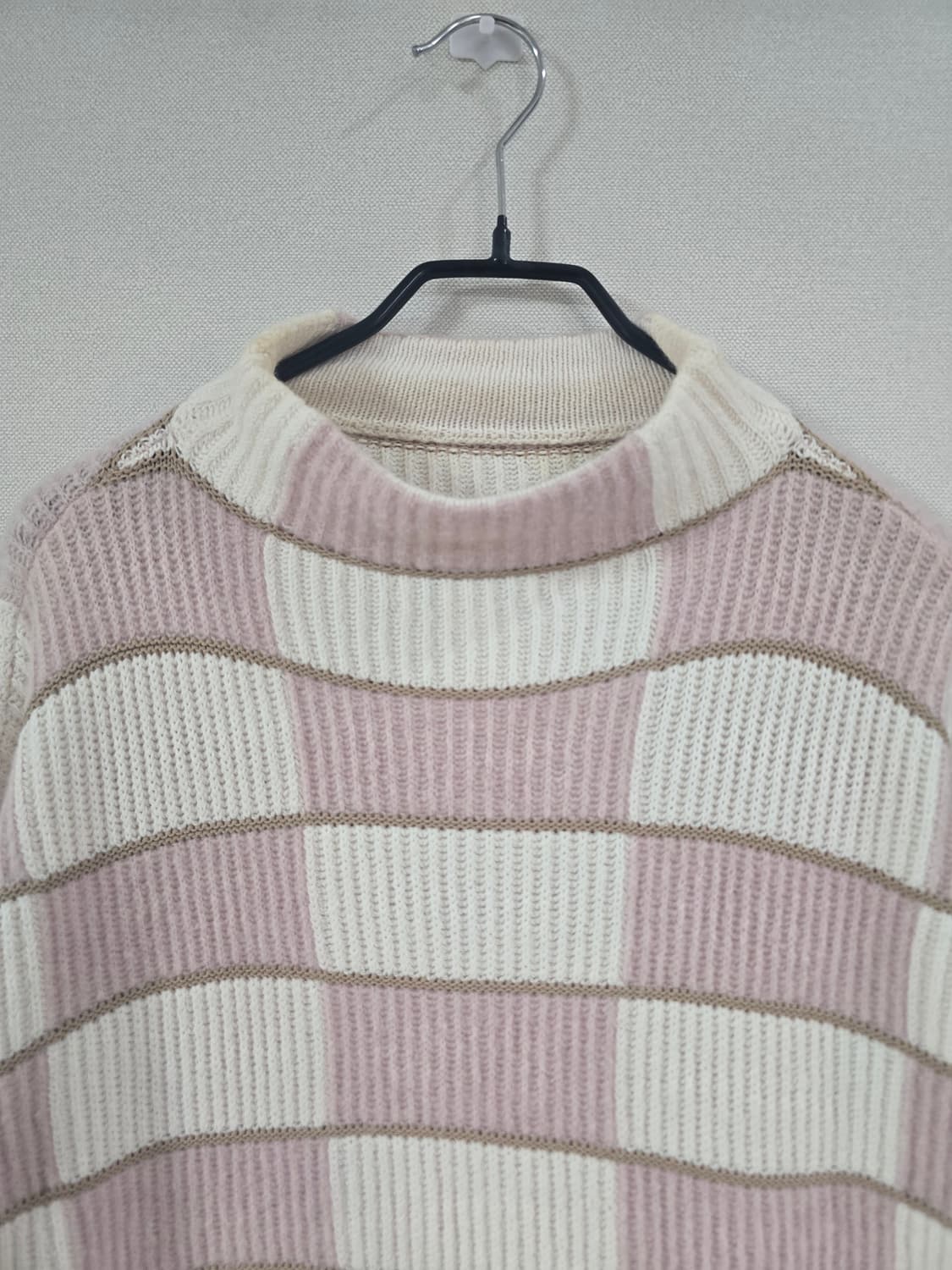 한섬 클럽모나코 23fw 부드러운 반목 니트티 상품이미지2