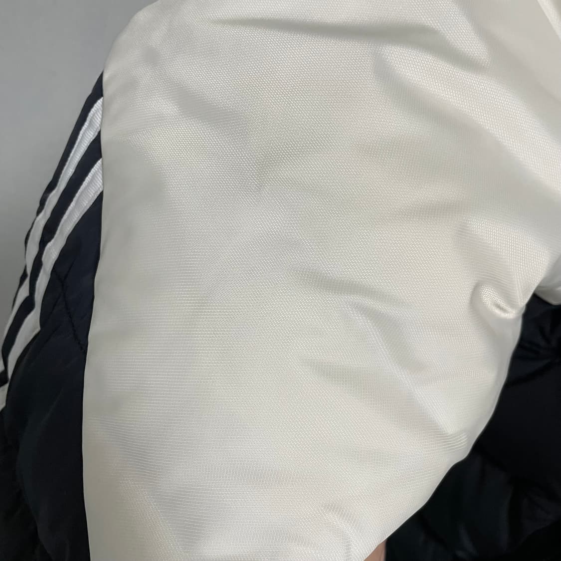 아디다스 크롭 패딩 XS사이즈 제니 착용 상품이미지7