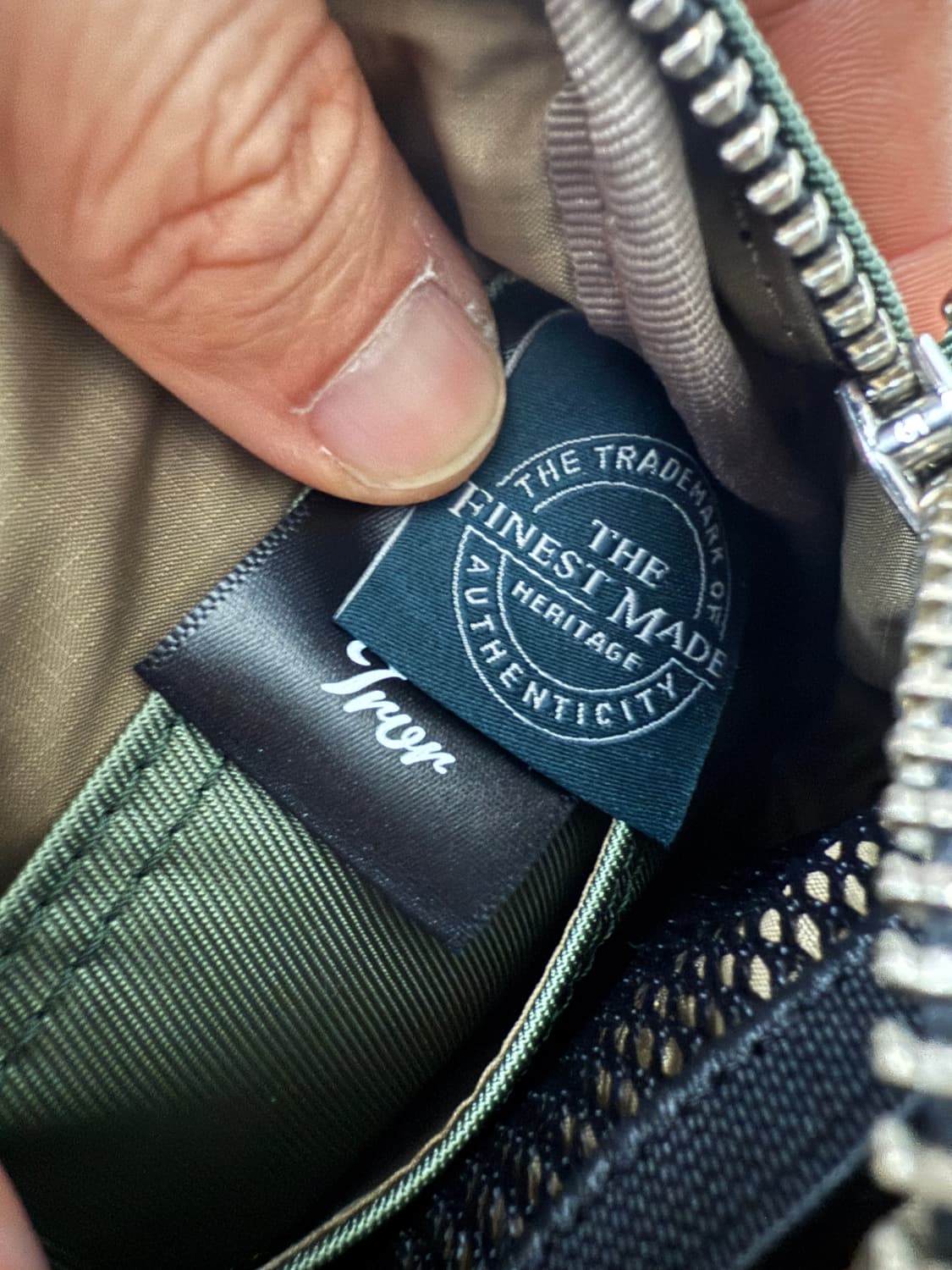 TRVR 미니 크로스백 상품이미지10