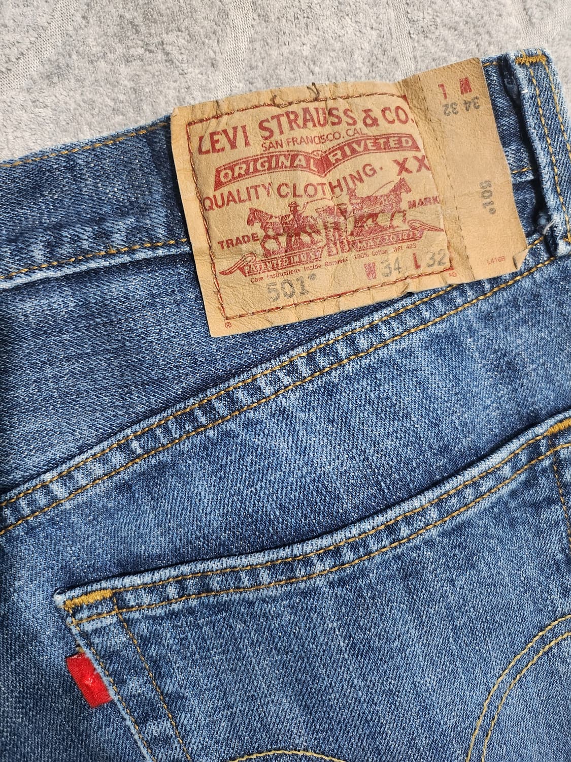 리바이스 501 스트레이트핏 중청 데님 34 상품이미지6