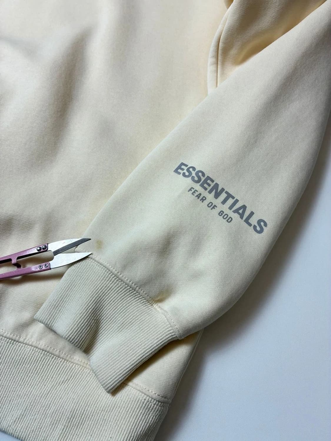 에센셜 피어오브갓 로고 시그니처 오버 맨투맨 PN9140 상품이미지5