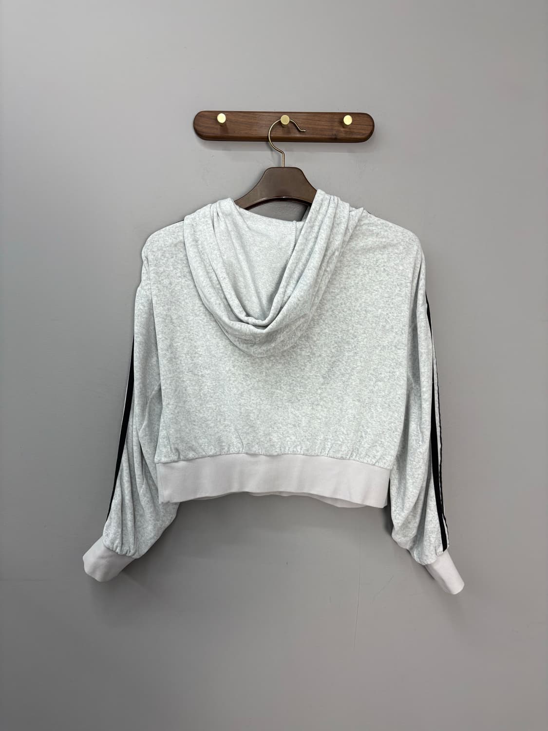 아디다스 벨루어 크롭 후드티 A2453 상품이미지5