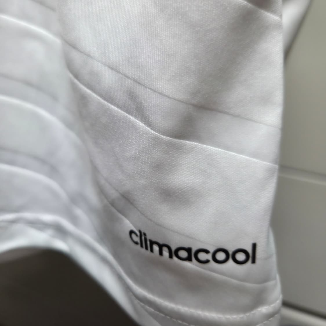 상태최상! 레알마드리드14/15 홈 긴팔 판매 상품이미지4