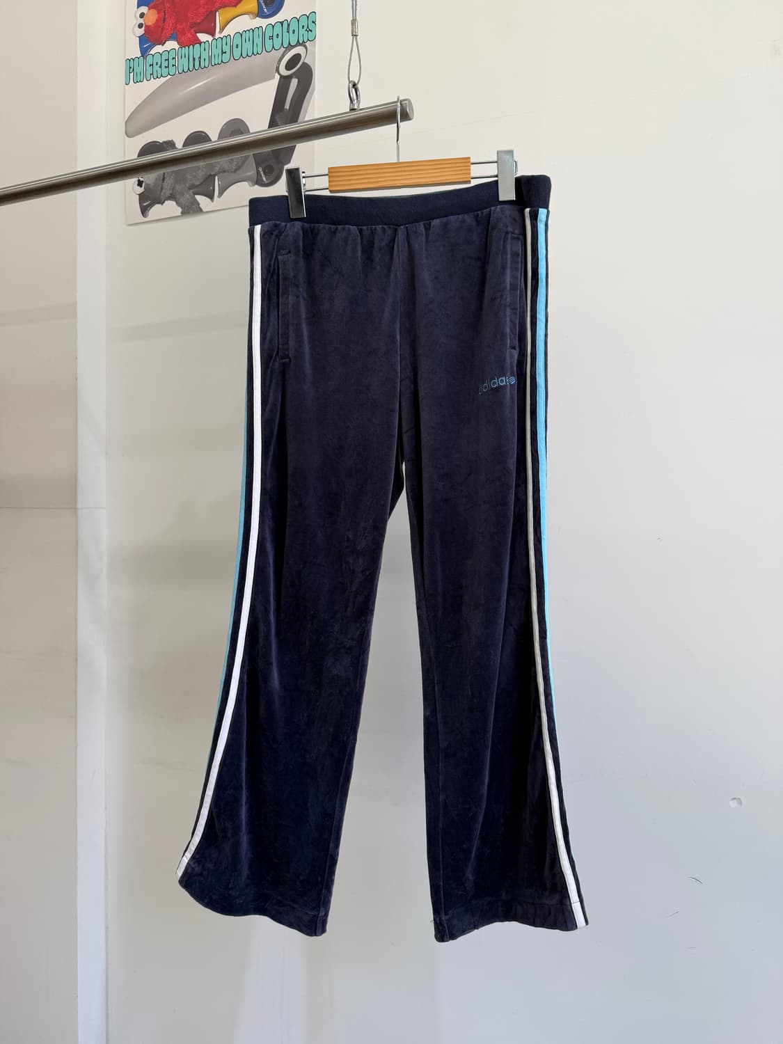 ADIDAS 아디다스 벨벳 부츠컷 팬츠  상품이미지1