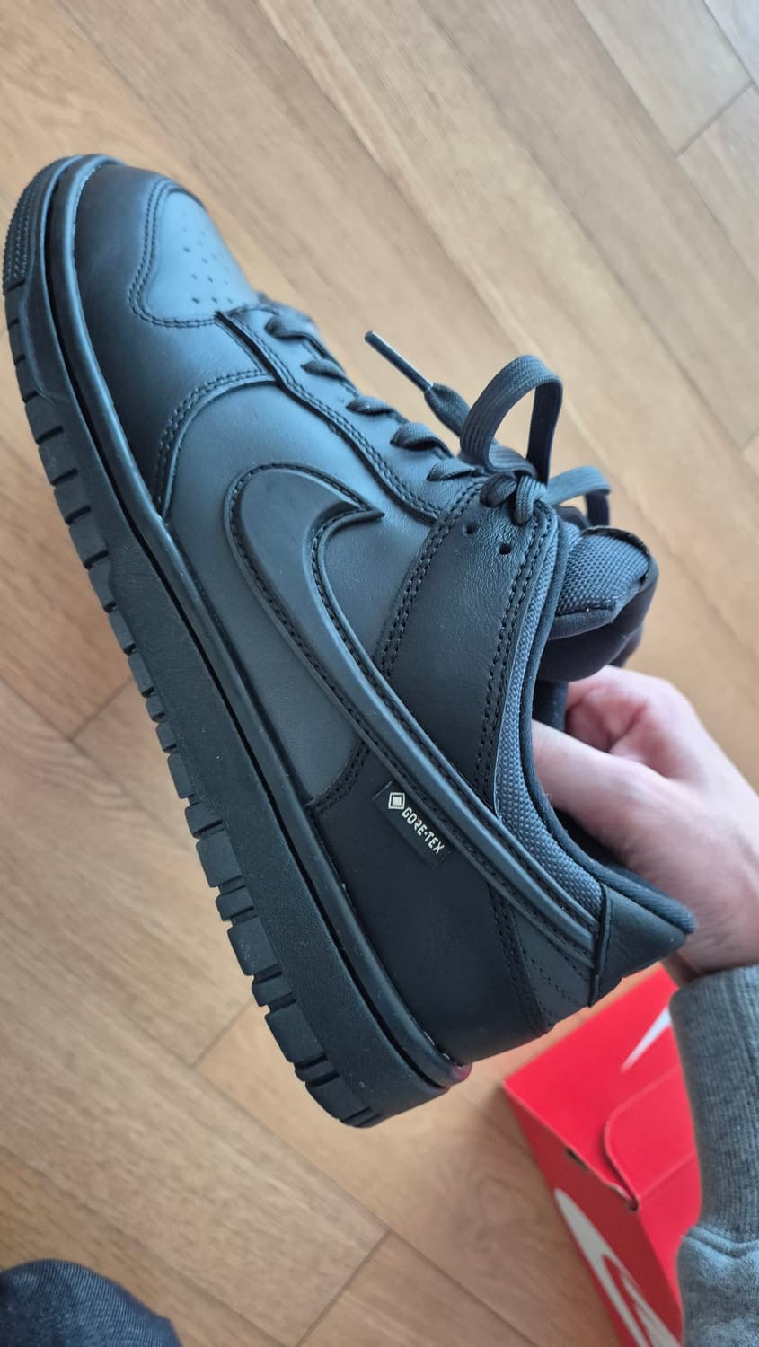 나이키 덩크로우 블랙 고어텍스 275 상품이미지1