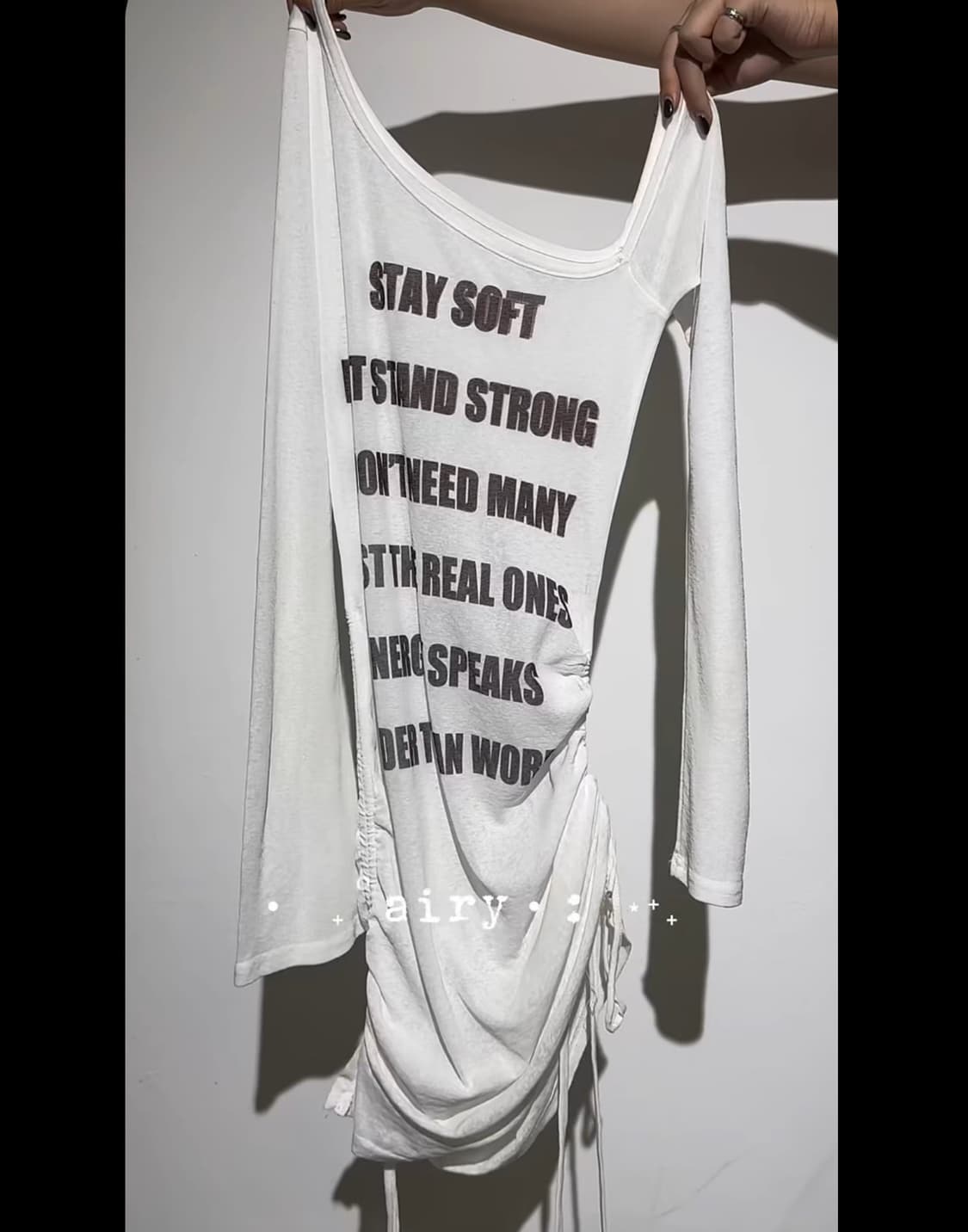 빈티지 아카이브 프린팅 미니 원피스 에어리샵 아이디빈티지 파우닝 오공이 상품이미지1