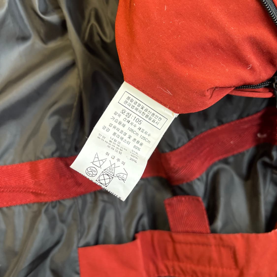 씨피컴퍼니 덕다운 레드 고글 후디드 푸퍼 자켓(탈부착) 상품이미지10