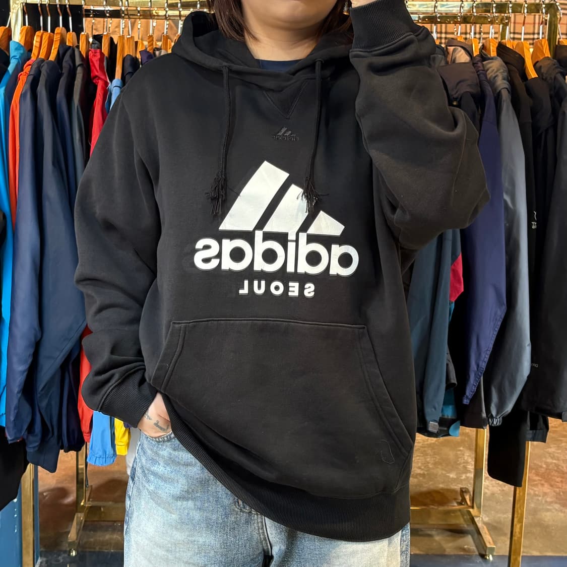 아디다스 빅로고 블랙 후드 상품이미지1