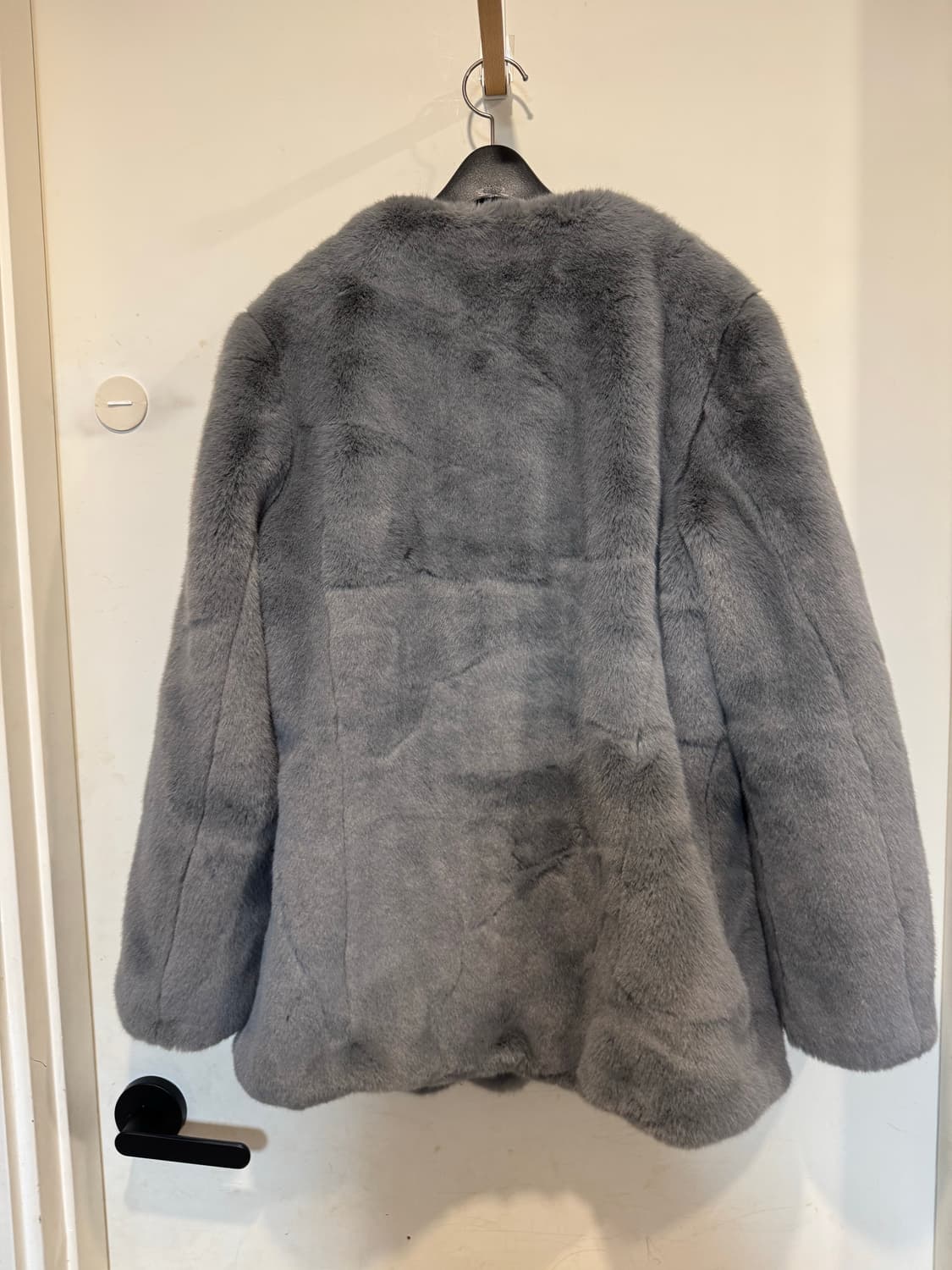 blunin 블루민 에코퍼 코트 상품이미지4