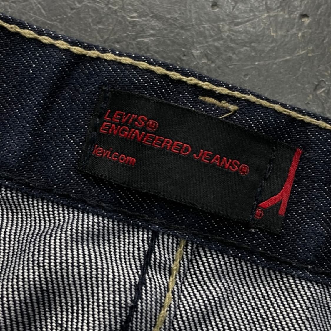 32 리바이스 엔지니어드 7부 데님팬츠  상품이미지3