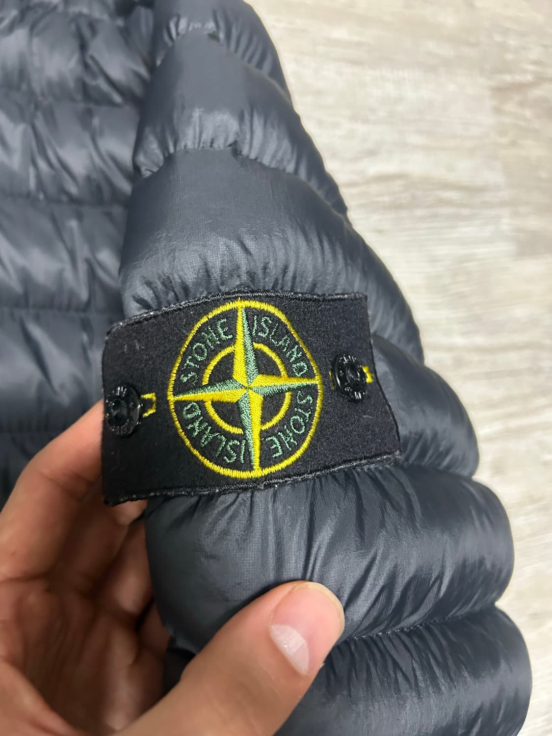 스톤아일랜드 경량패딩 블랙 L 상품이미지2