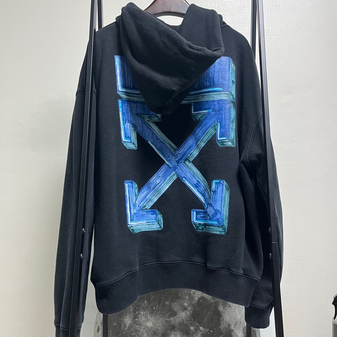 정품 S) 오프화이트 마커 팬 애로우 후드티셔츠 상품이미지2