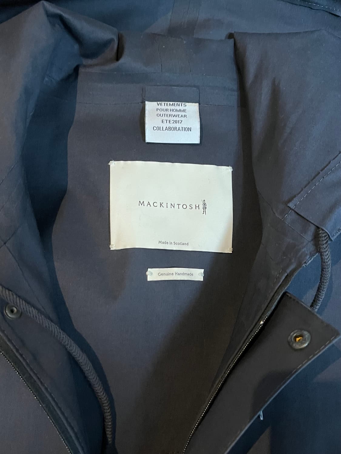 베트멍 멕킨토시 오버사이즈 코트 vetemenet  mackintosh 상품이미지4