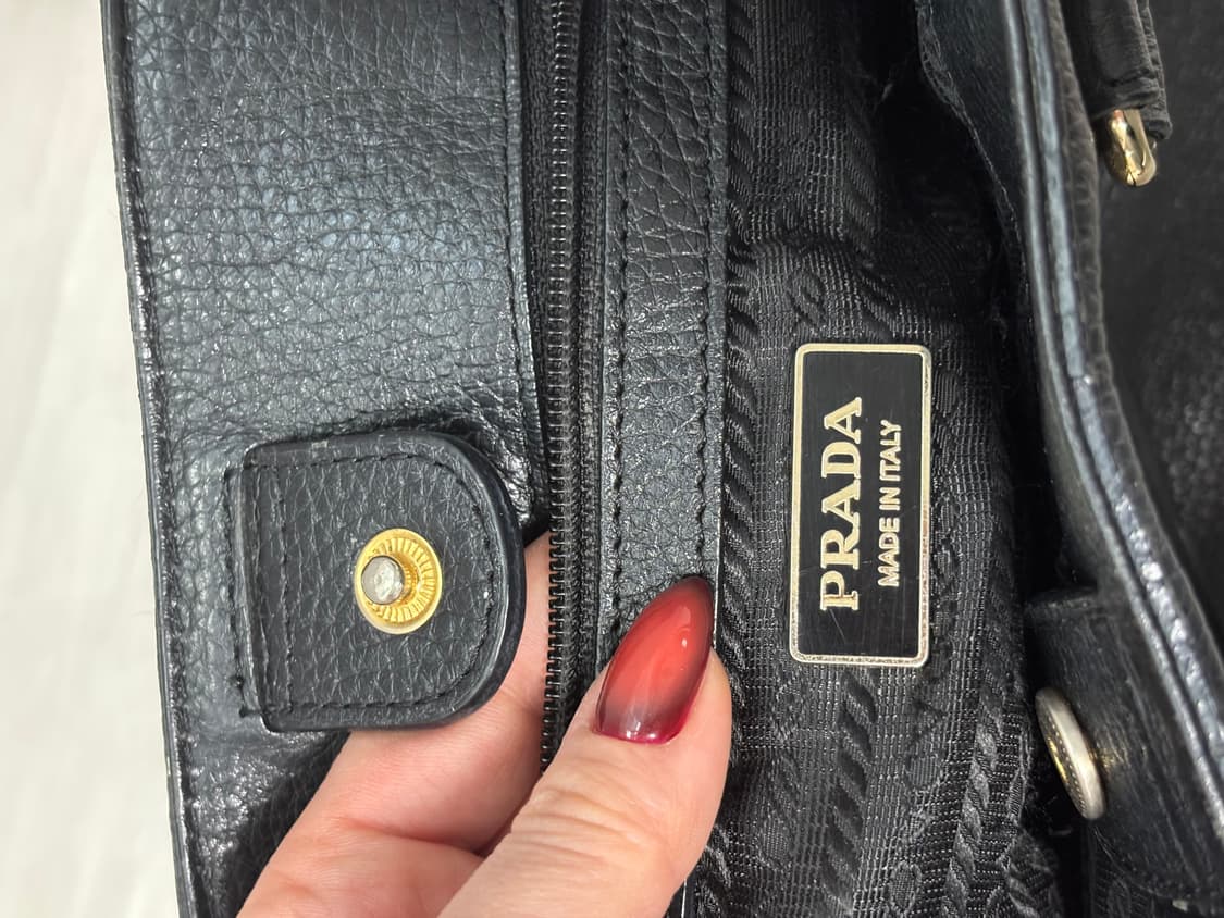 🖤 PRADA 블랙 레더 토트백 상품이미지3
