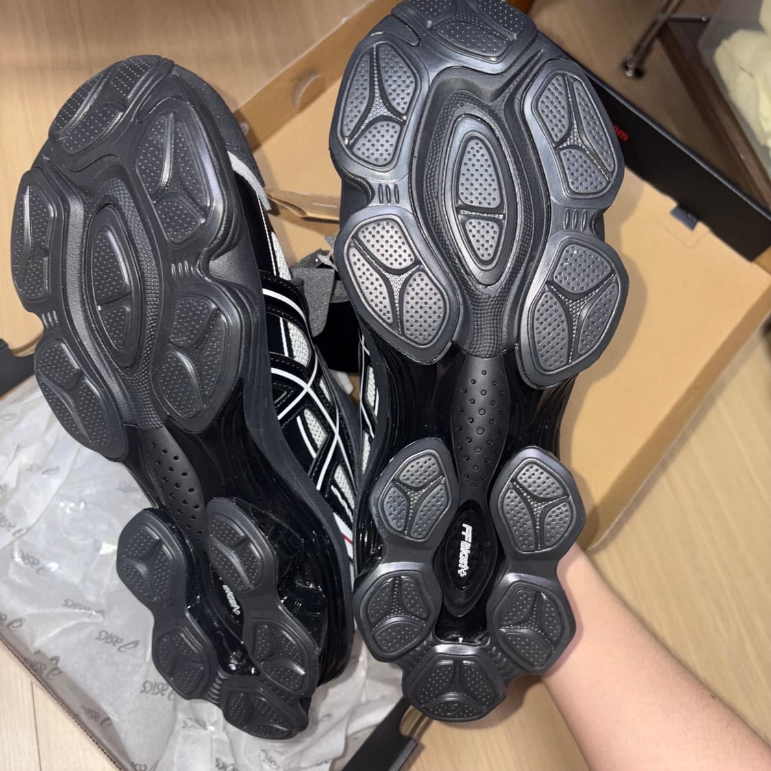 새상품) 아식스 x 슈슈통 젤 키네틱 플루언트 250 상품이미지3