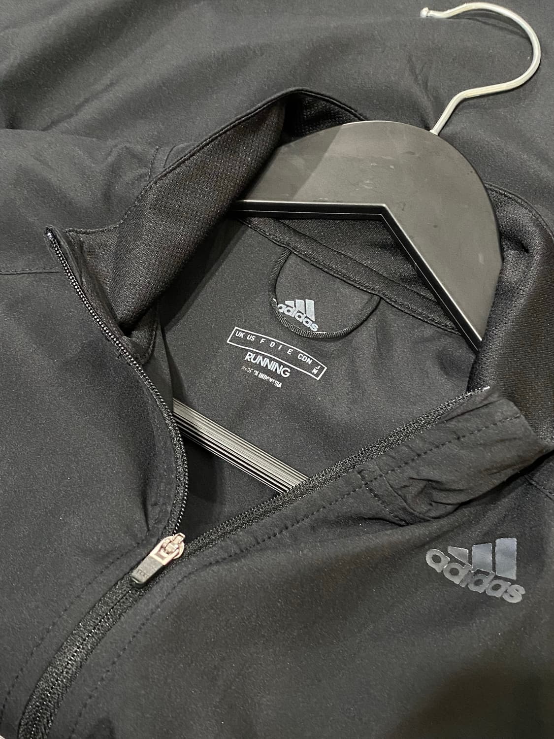 Adidas 사이드 로고 슬림핏 런닝 바람막이 상품이미지9