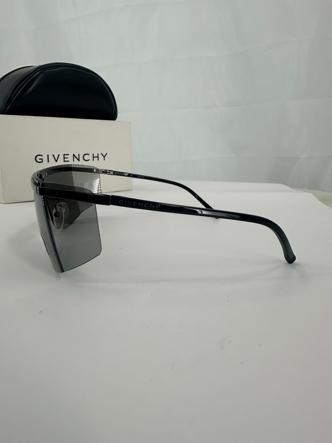 [새상품 무료배송] 정품 지방시 Made in Italy 선글라스 상품이미지5