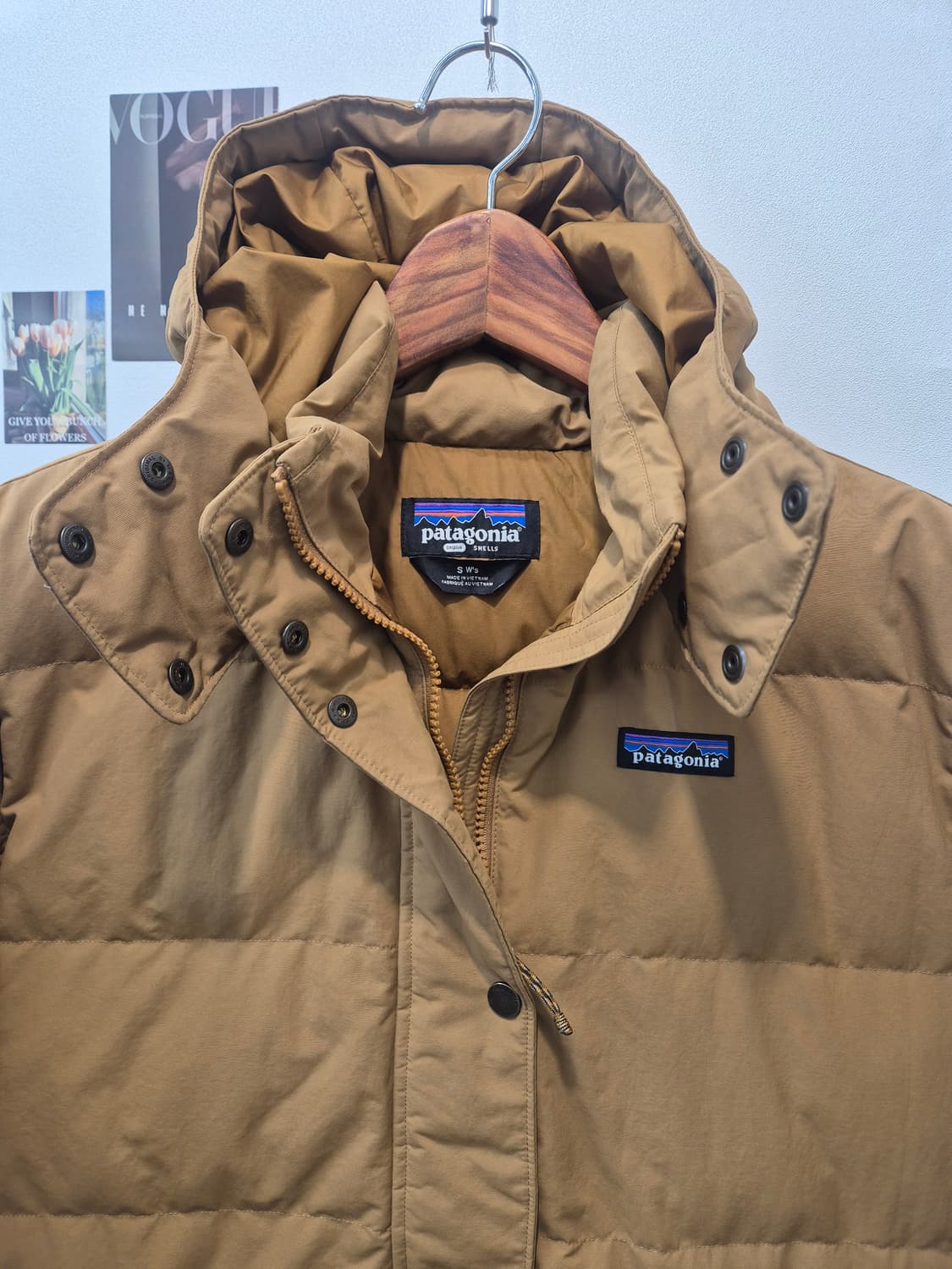 파타고니아 카멜색 패딩 S 
 상품이미지2