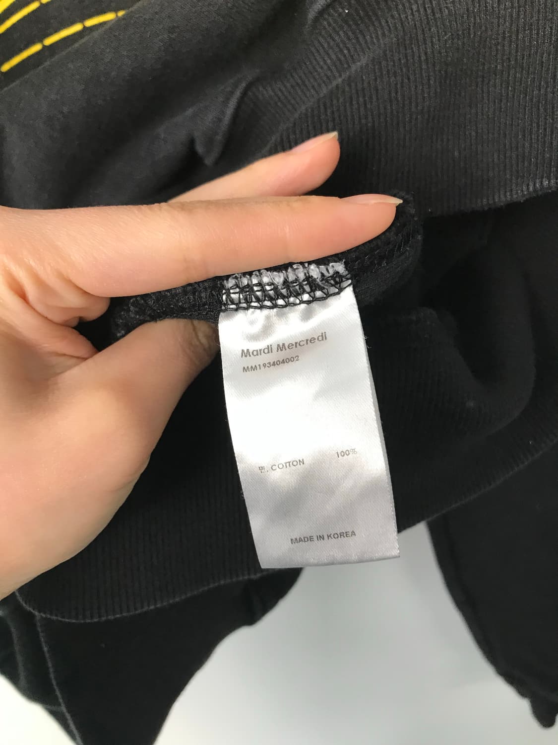 마르디 메크르디 빅로고 블랙 맨투맨 상품이미지4
