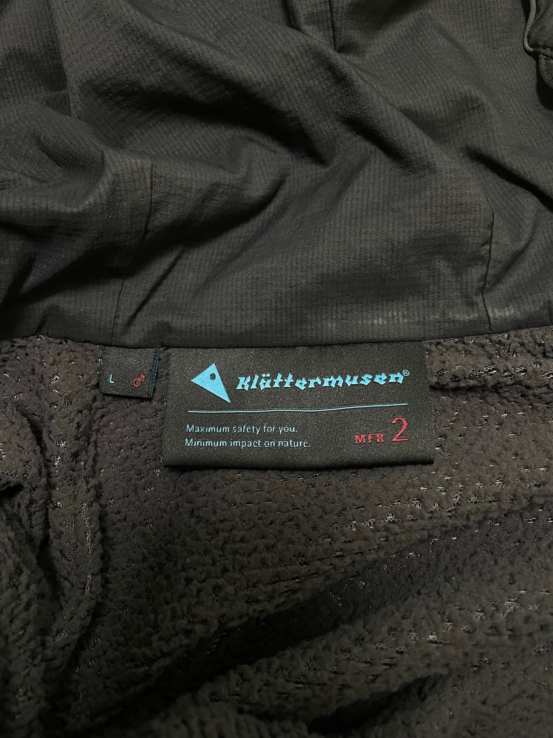 클라터뮤젠 발레 후디 자켓 Raven L 상품이미지3