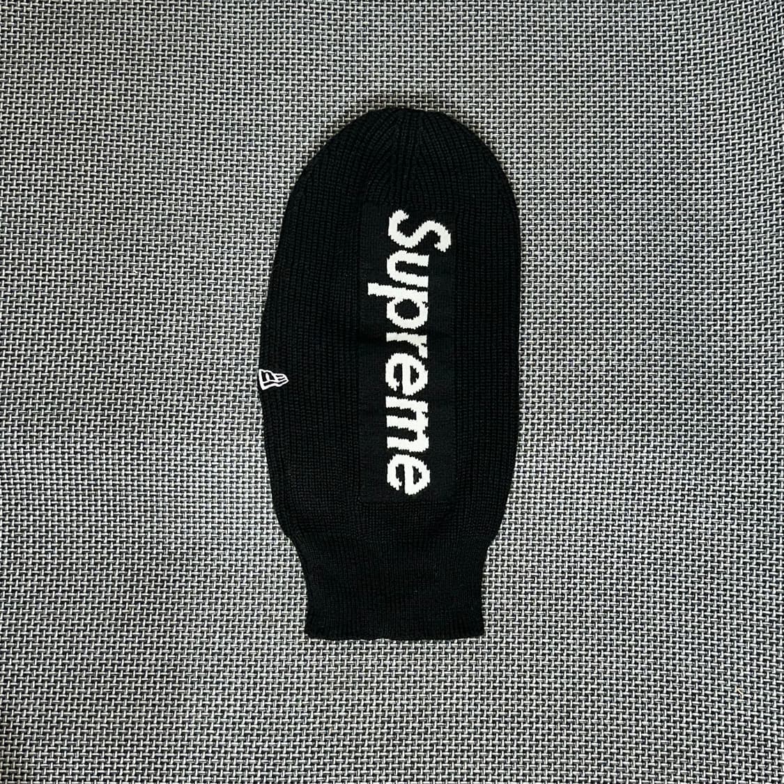 슈프림 X 뉴에라 바라클라바 상품이미지1