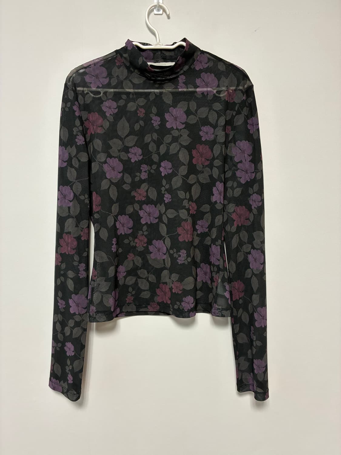 FLORAL MOCK NECK TOP 플로럴 모크넥 탑 상품이미지2