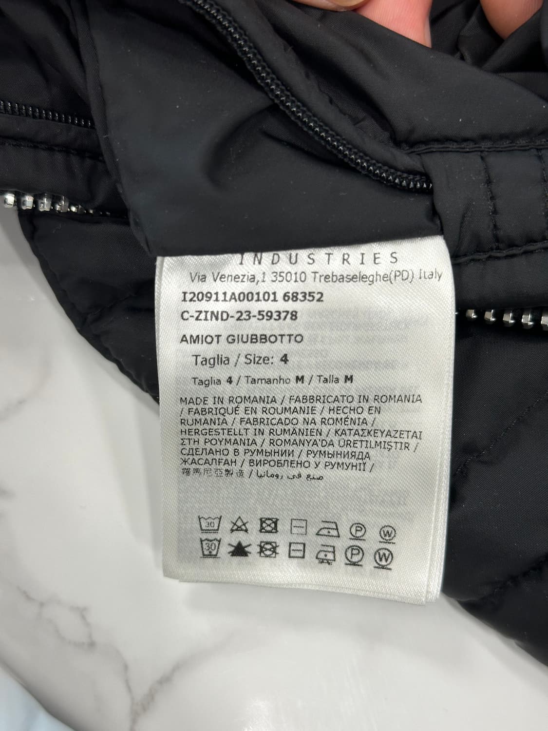 (4) 몽클레어 아미오 패딩자켓 상품이미지9