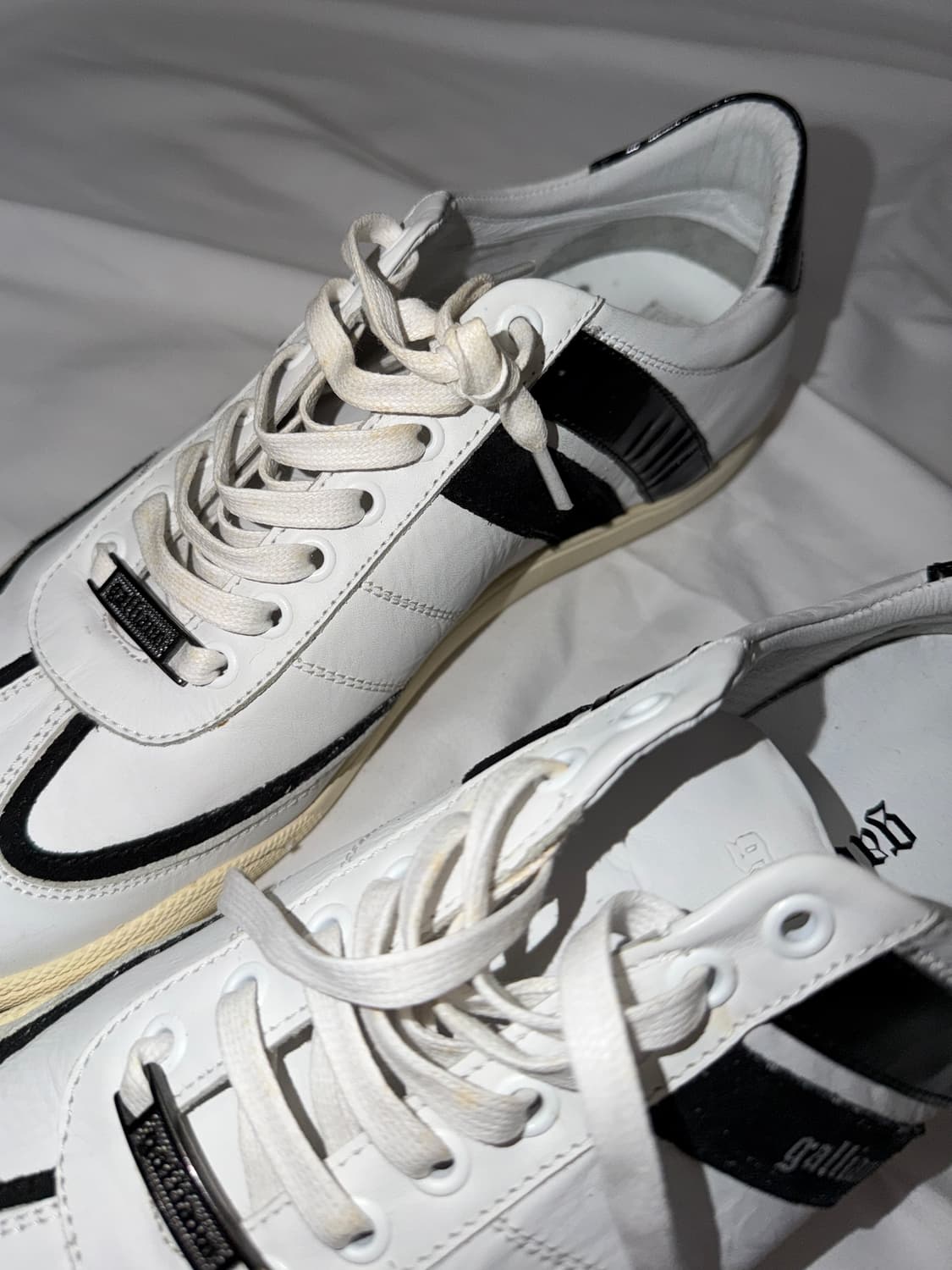 존갈리아노 아카이브 스니커즈 상품이미지2