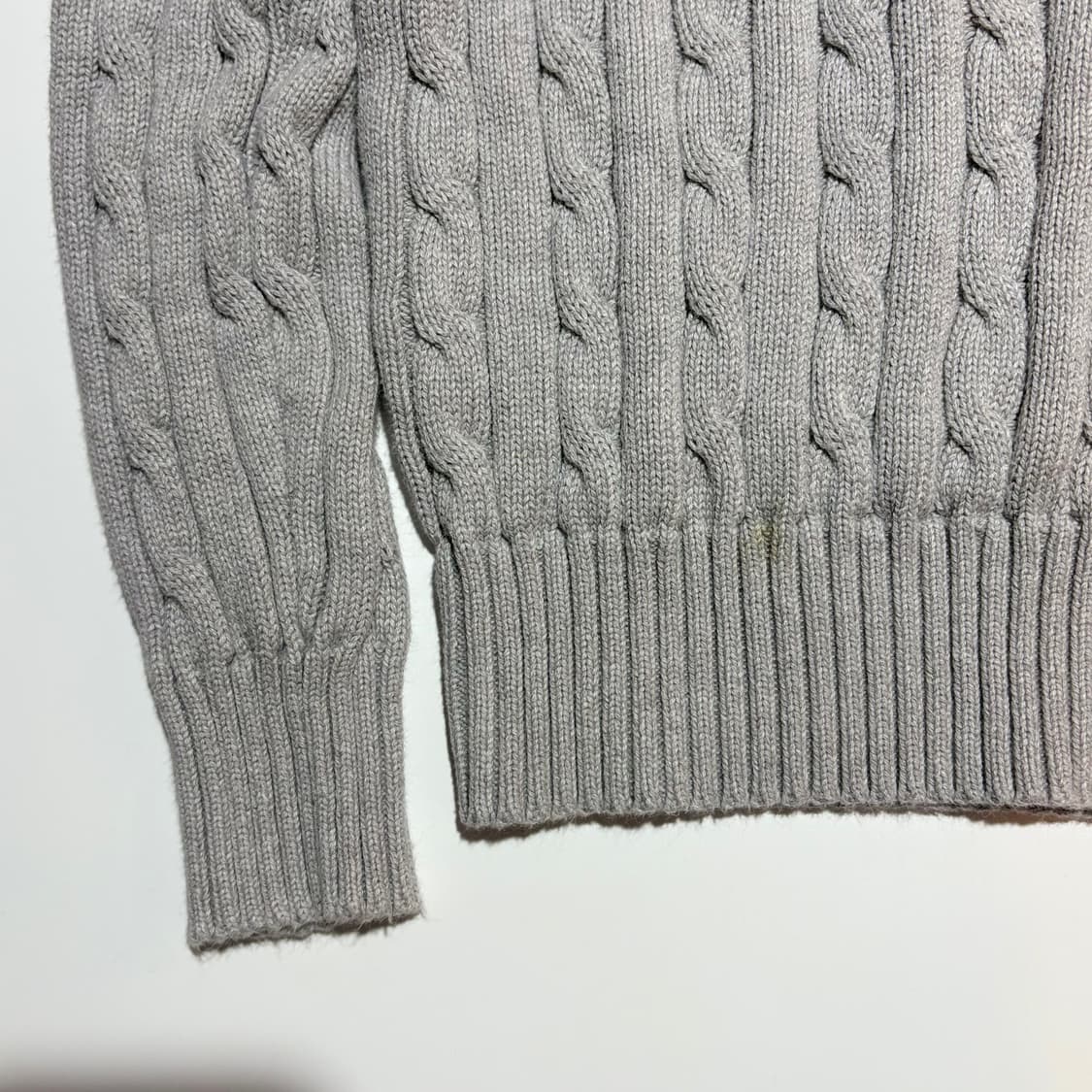 폴로 랄프로렌 케이블 니트 브이넥 스웨터 상품이미지4