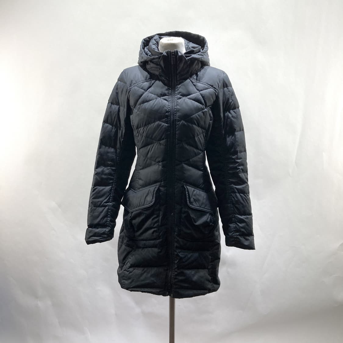 나이키 얼라이언스 여성파카 블랙 S  상품이미지1