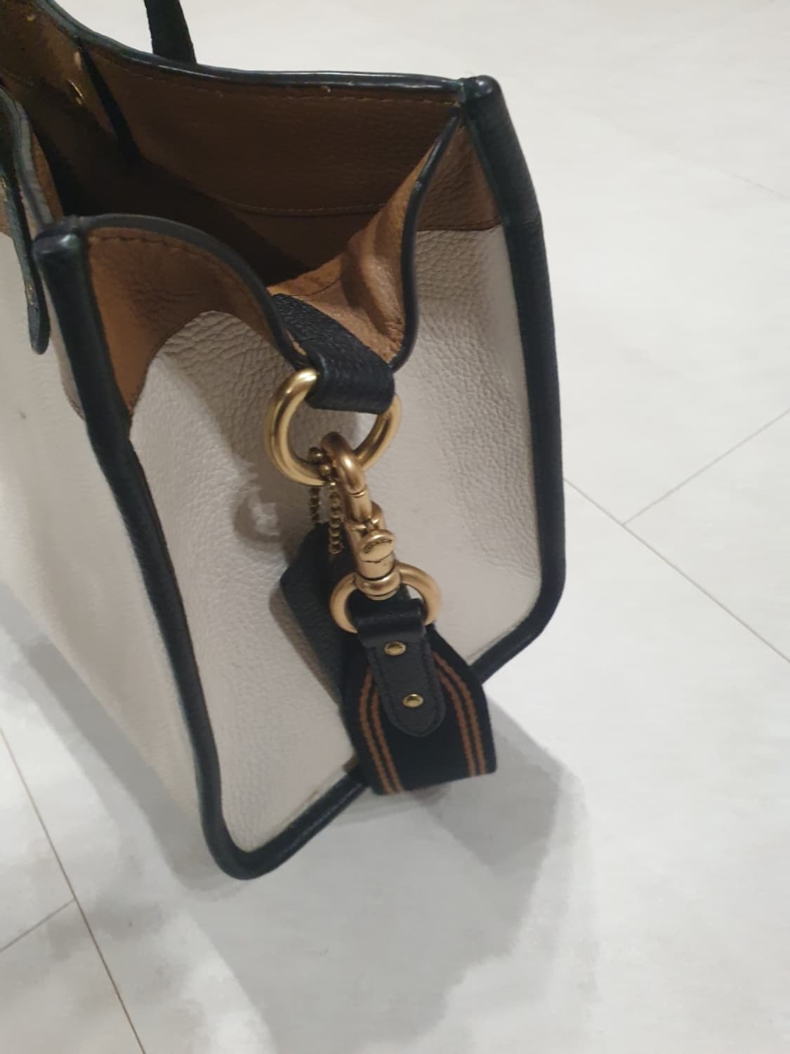 코치가방(토트, 크로스백) 상품이미지6