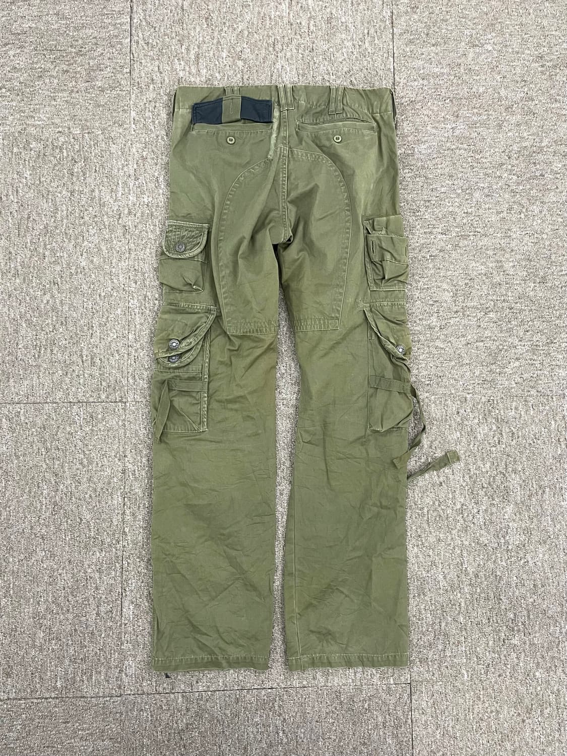 Green multi Pocket Cargo Pants 상품이미지3