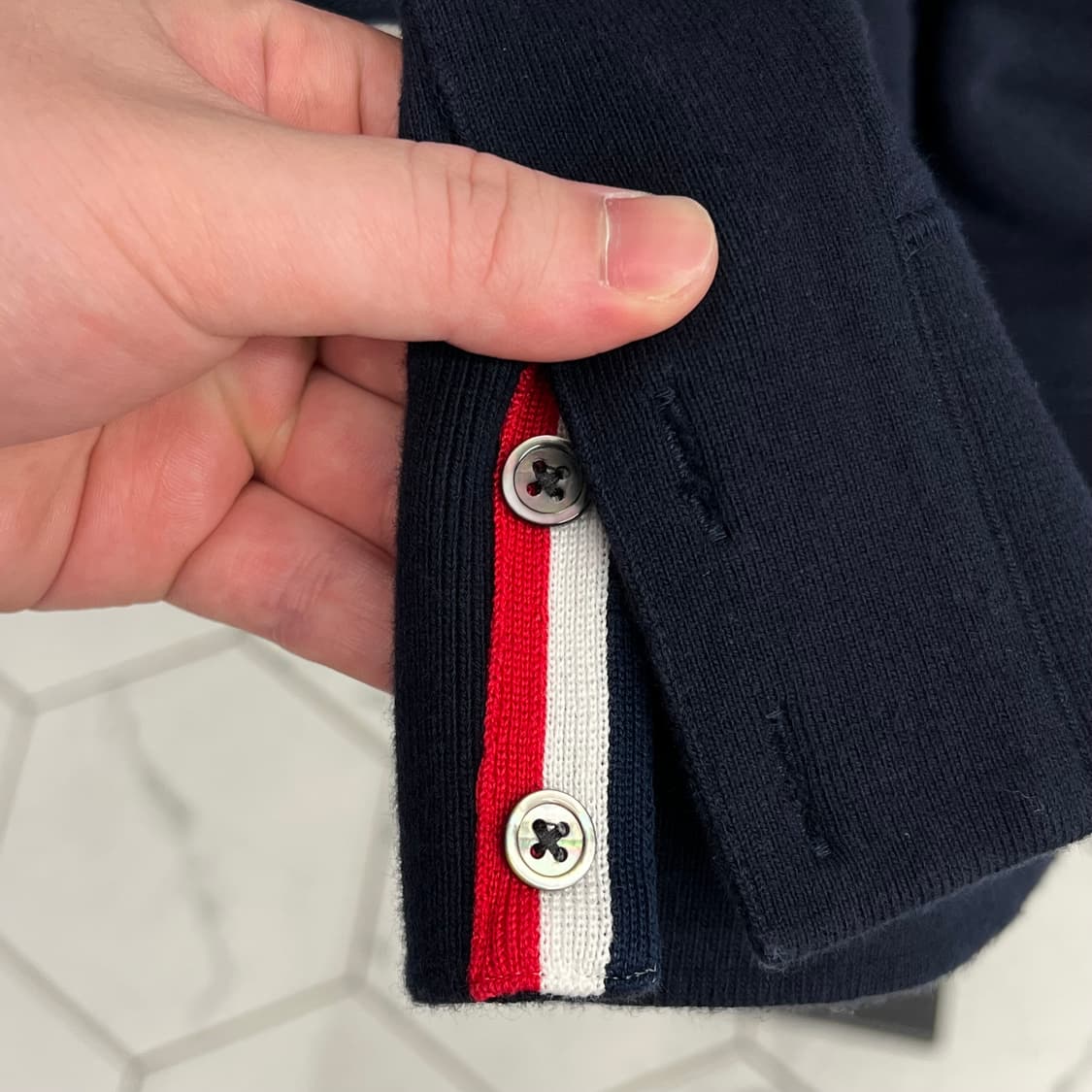 톰브라운 사선완장 맨투맨 네이비 (3) 상품이미지7