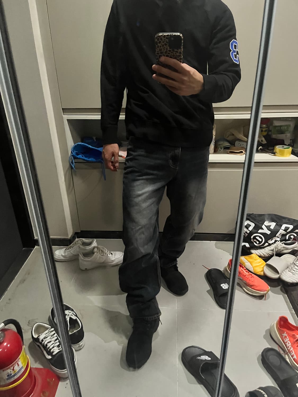 프론트 워싱 세미와이드핏 데님 상품이미지1