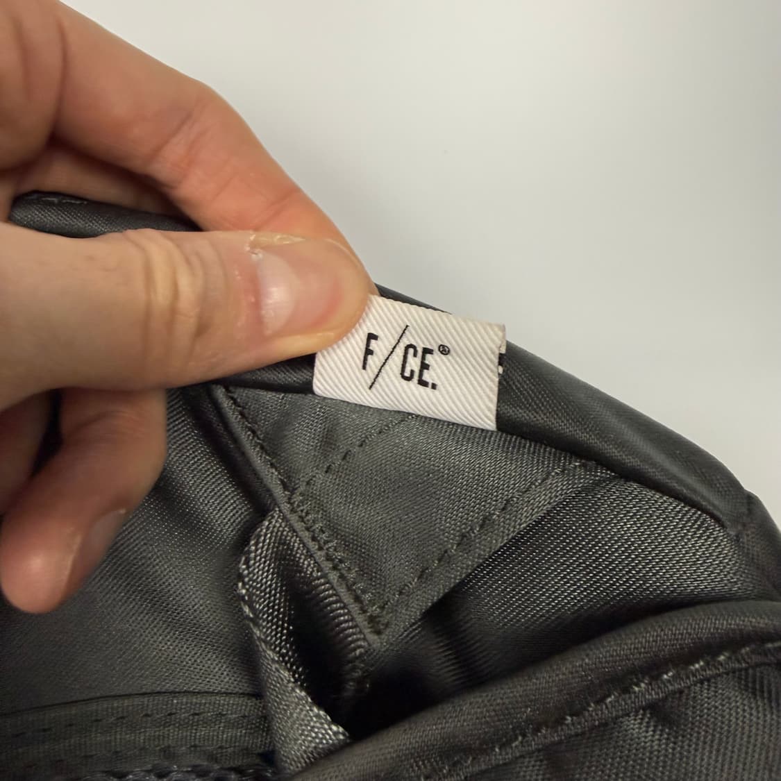 에프씨이 사틴 트레블 백팩 그레이 상품이미지7