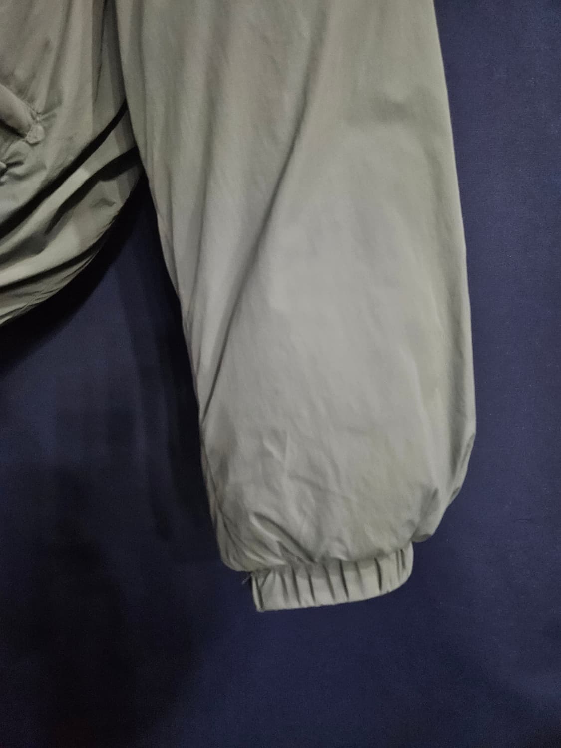 뱀파이어 위켄드 라이트카키 남성 오버핏 105~110 덕다운 숏패딩  상품이미지5