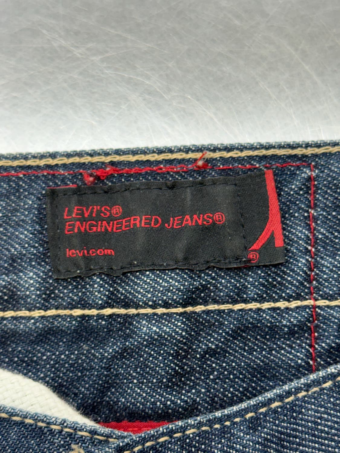 리바이스 엔지니어드 워싱 레그 트위스트 데님 팬츠 상품이미지7