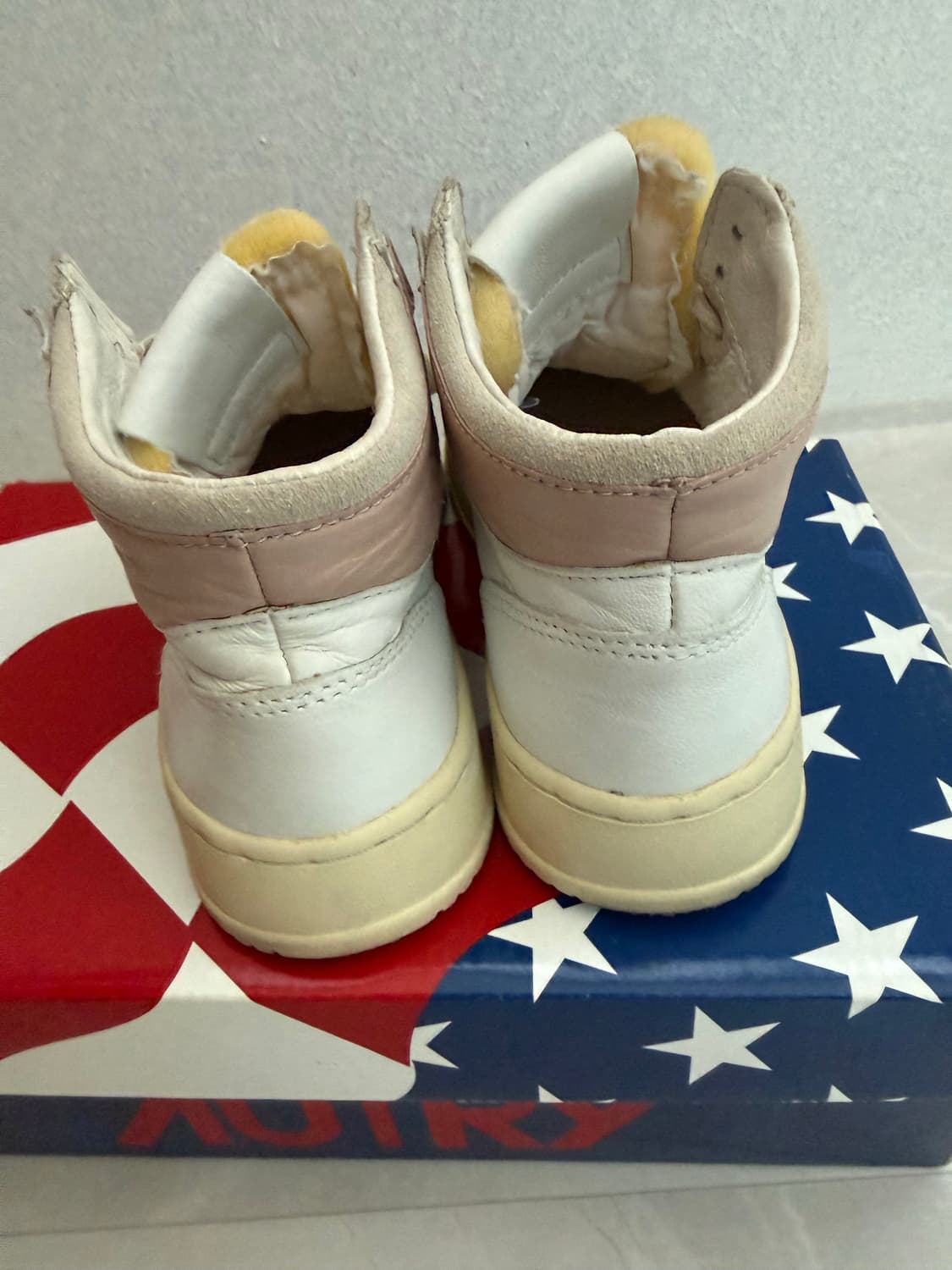 정품 오트리 Autry Medallist 운동화 35사이즈 상품이미지2