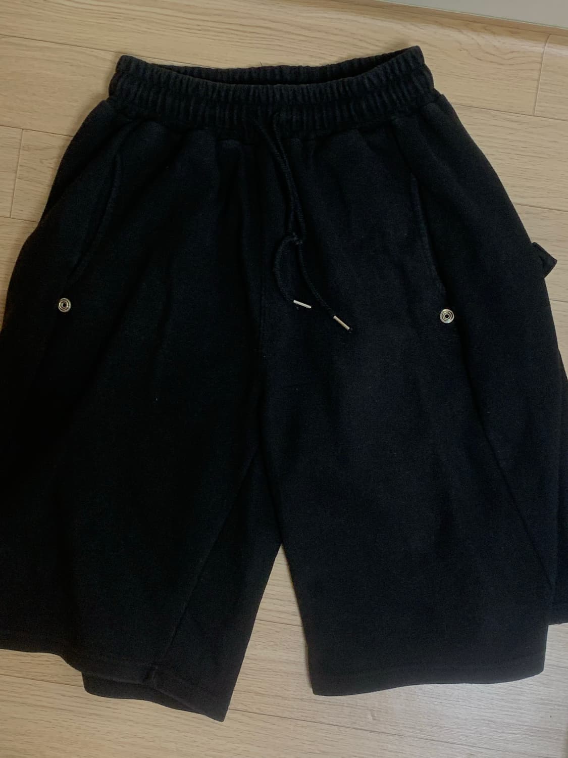 키비논 버뮤다 사이드 스냅 버튼 8부 와이드 트레이닝 팬츠 상품이미지5